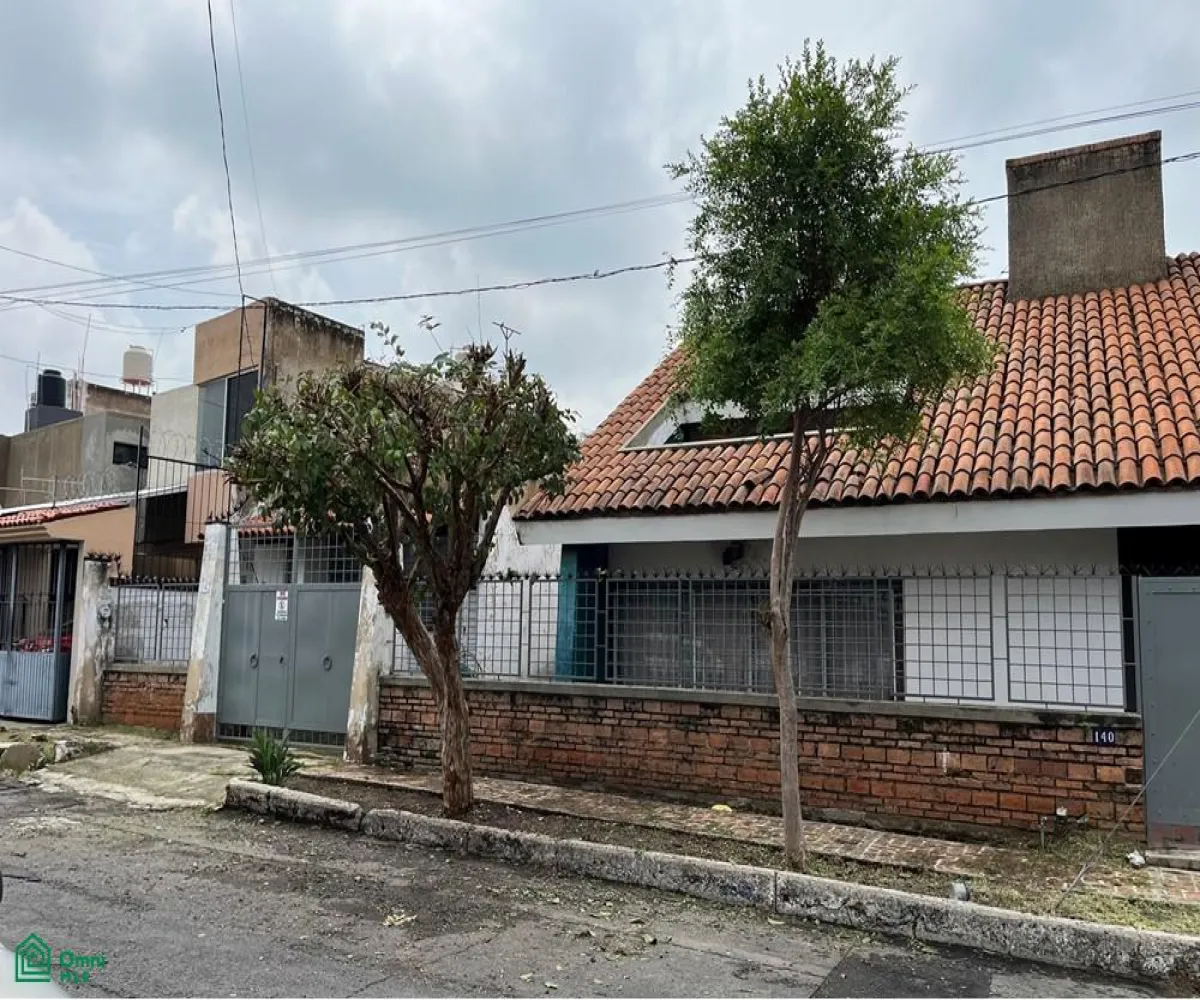Casa En Venta,Prados Vallarta,A la meseta 140, Zapopan, Jalisco 45020, 6 Habitaciones,3 Baños,A la meseta,2,MX251012581