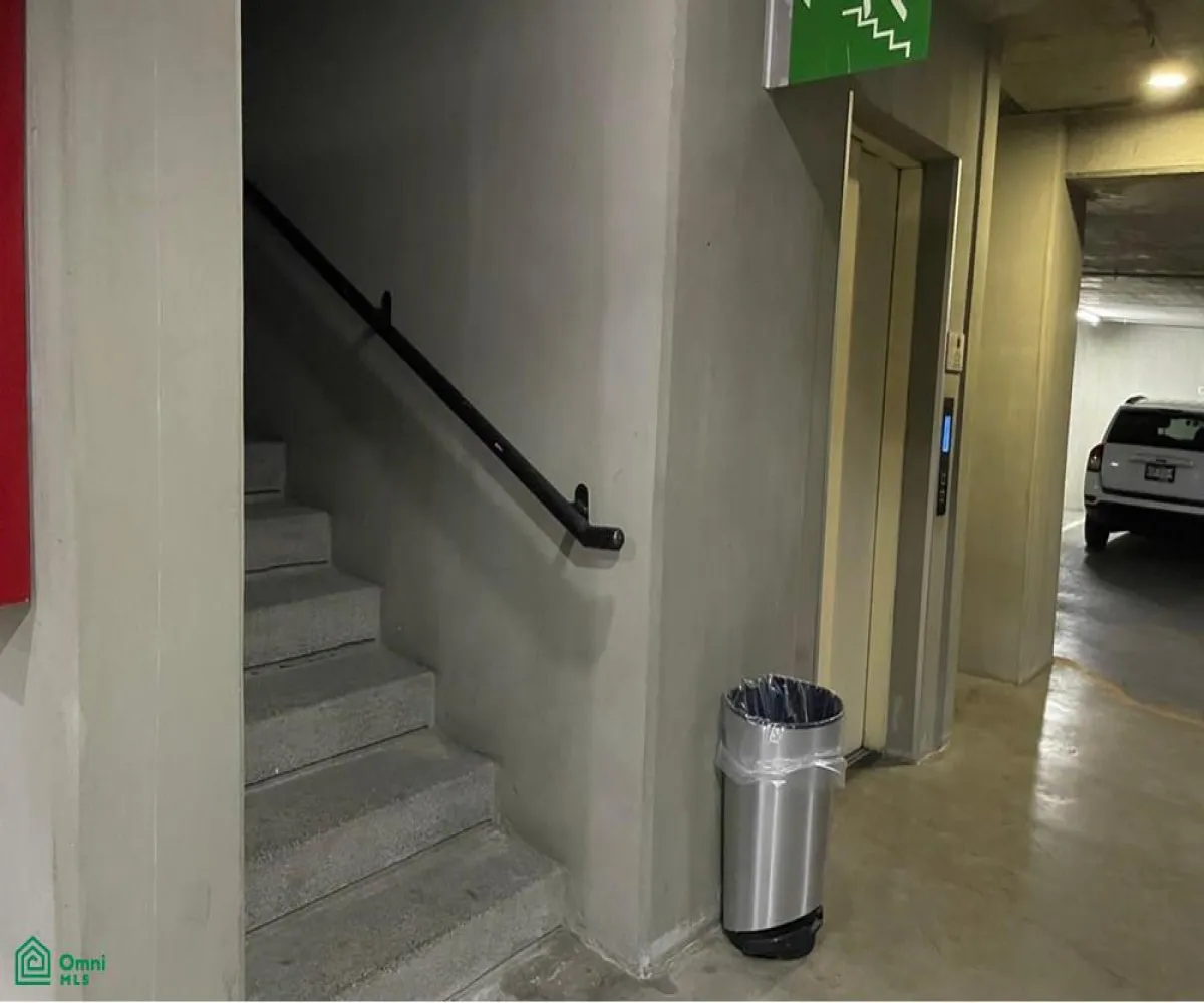 Departamento En Venta,Fraccionamiento Country Club,MAR EGEO 1442, Guadalajara, Jalisco 44160, 3 Habitaciones,4 Baños,MAR EGEO,3,MX251012615