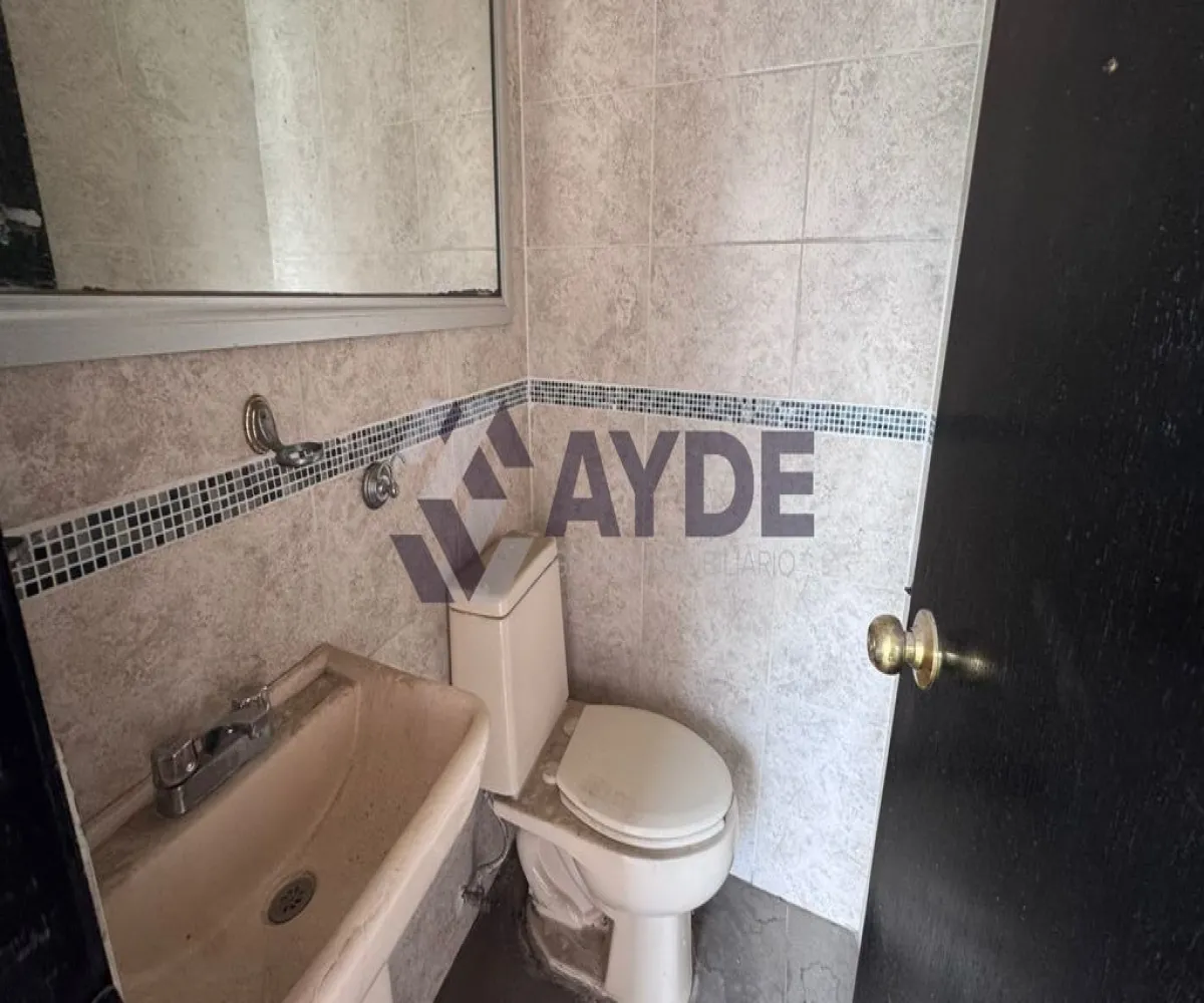 Casa En Venta,Jardines del Bosque,Calle El Sol 2533, Guadalajara, Jalisco 44520, 5 Habitaciones,3 Baños,Calle El Sol,1,pX4rbaG