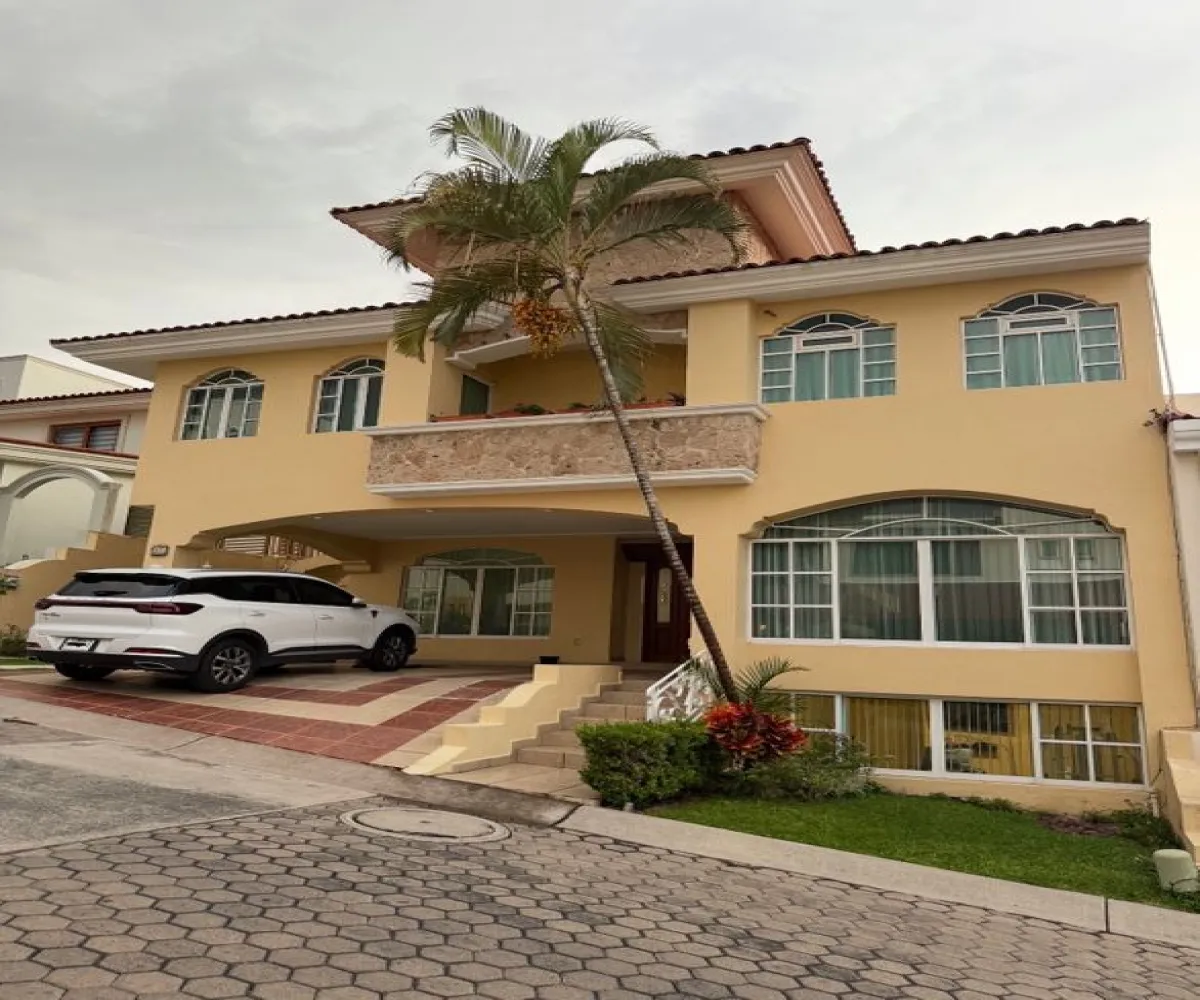 Casa En Venta,Virreyes,Paseo virreyes condolió 9 7, Zapopan, Jalisco 45117, 4 Habitaciones,4 Baños,Paseo virreyes ,4,pakfjZX