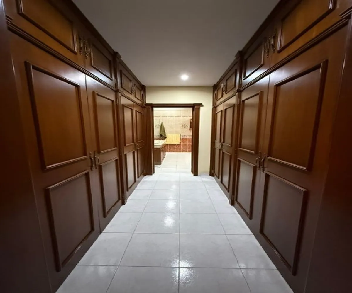 Casa En Venta,Virreyes,Paseo virreyes condolió 9 7, Zapopan, Jalisco 45117, 4 Habitaciones,4 Baños,Paseo virreyes ,4,pakfjZX