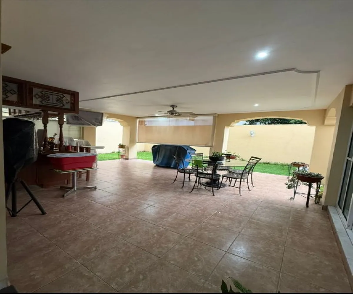 Casa En Venta,Virreyes,Paseo virreyes condolió 9 7, Zapopan, Jalisco 45117, 4 Habitaciones,4 Baños,Paseo virreyes ,4,pakfjZX