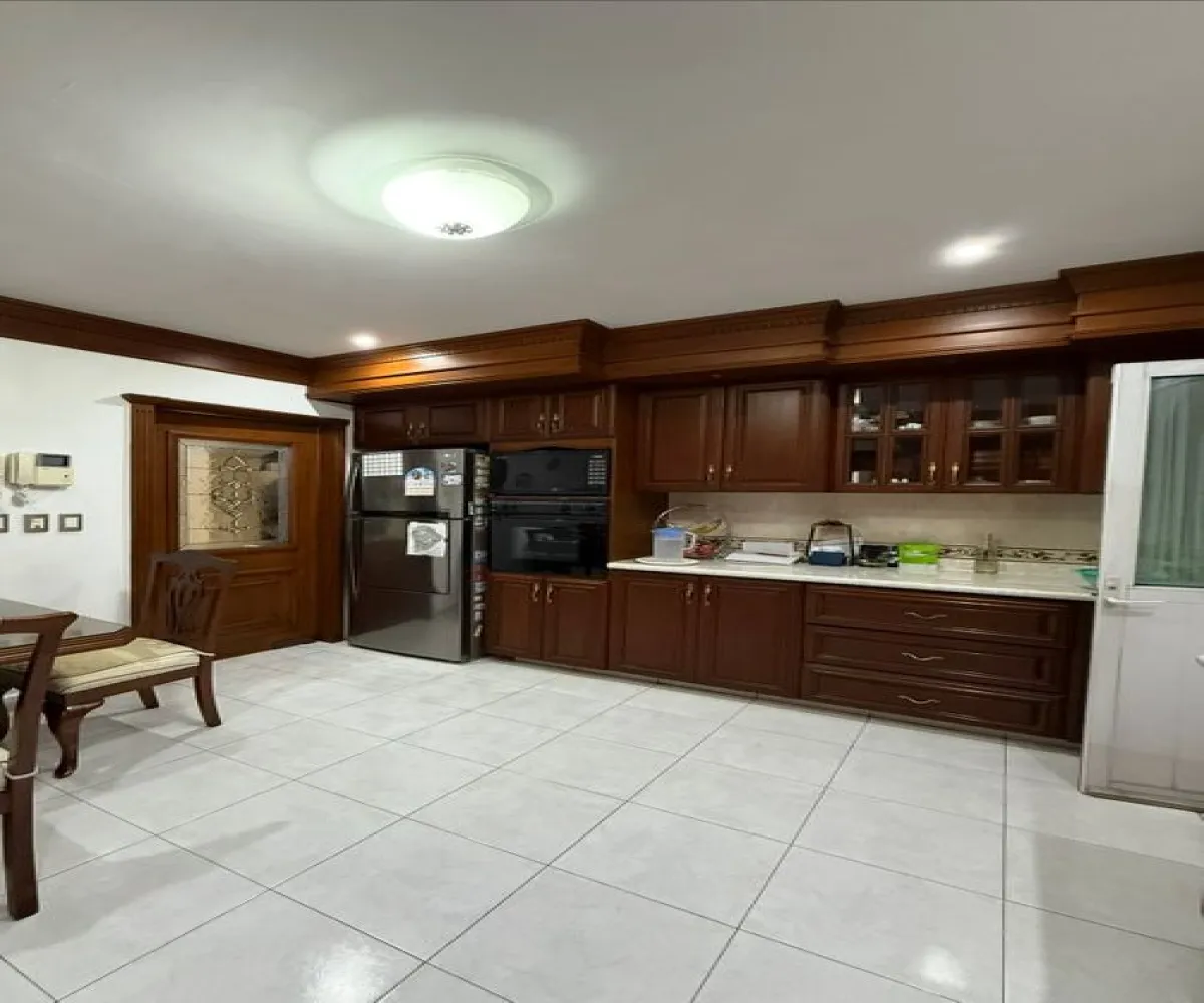 Casa En Venta,Virreyes,Paseo virreyes condolió 9 7, Zapopan, Jalisco 45117, 4 Habitaciones,4 Baños,Paseo virreyes ,4,pakfjZX