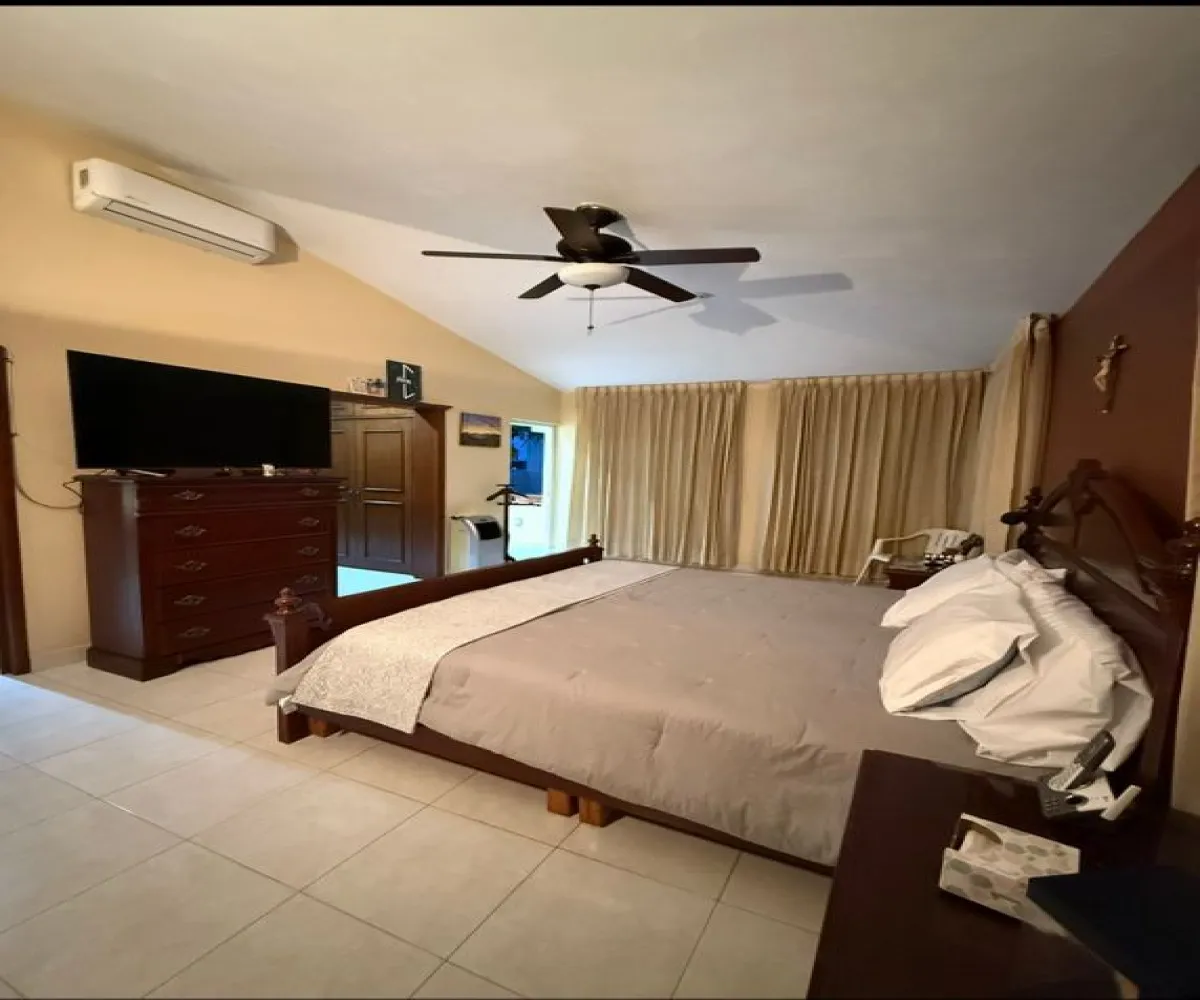 Casa En Venta,Virreyes,Paseo virreyes condolió 9 7, Zapopan, Jalisco 45117, 4 Habitaciones,4 Baños,Paseo virreyes ,4,pakfjZX