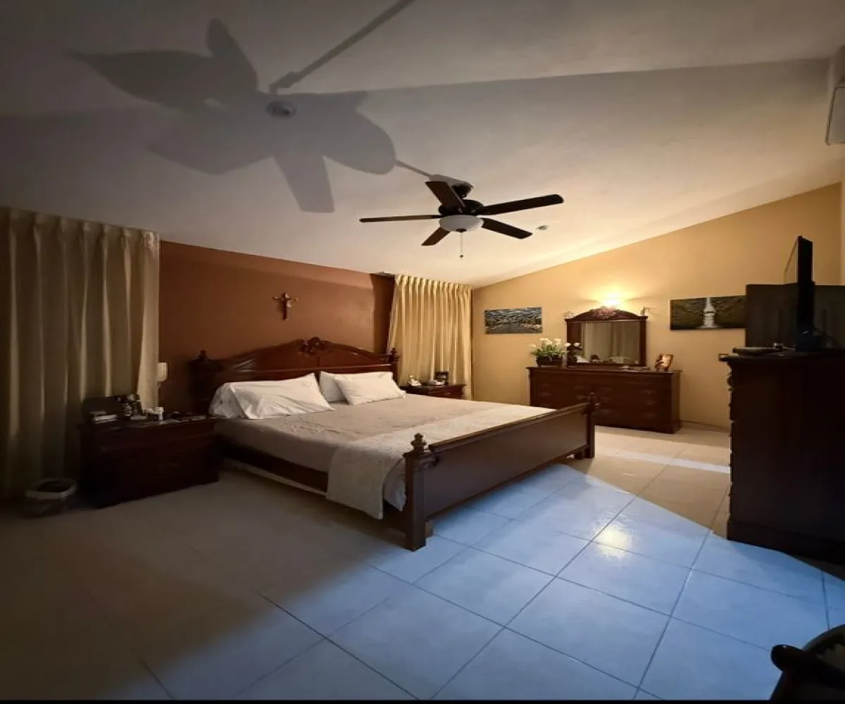 Casa En Venta,Virreyes,Paseo virreyes condolió 9 7, Zapopan, Jalisco 45117, 4 Habitaciones,4 Baños,Paseo virreyes ,4,pakfjZX