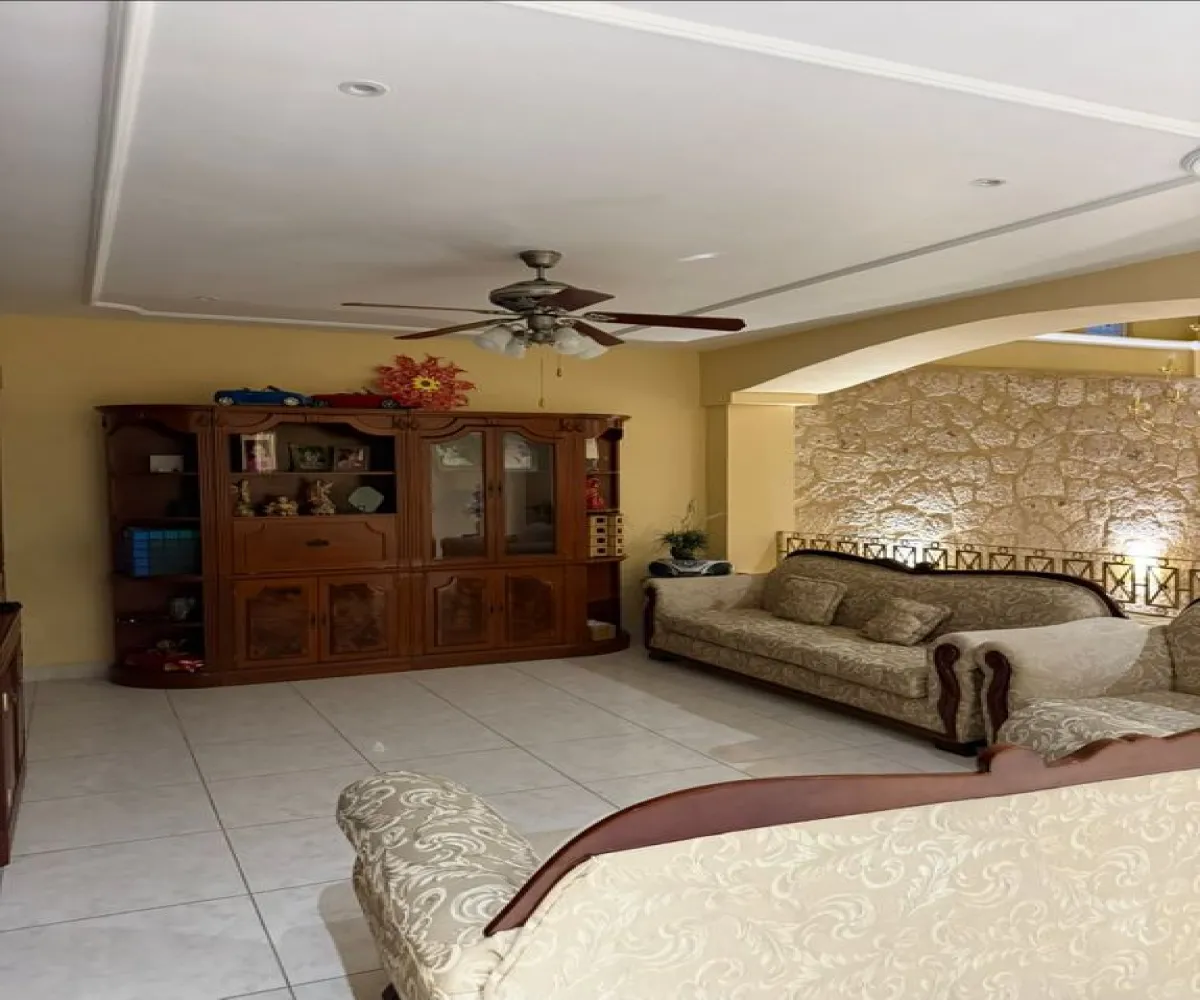 Casa En Venta,Virreyes,Paseo virreyes condolió 9 7, Zapopan, Jalisco 45117, 4 Habitaciones,4 Baños,Paseo virreyes ,4,pakfjZX