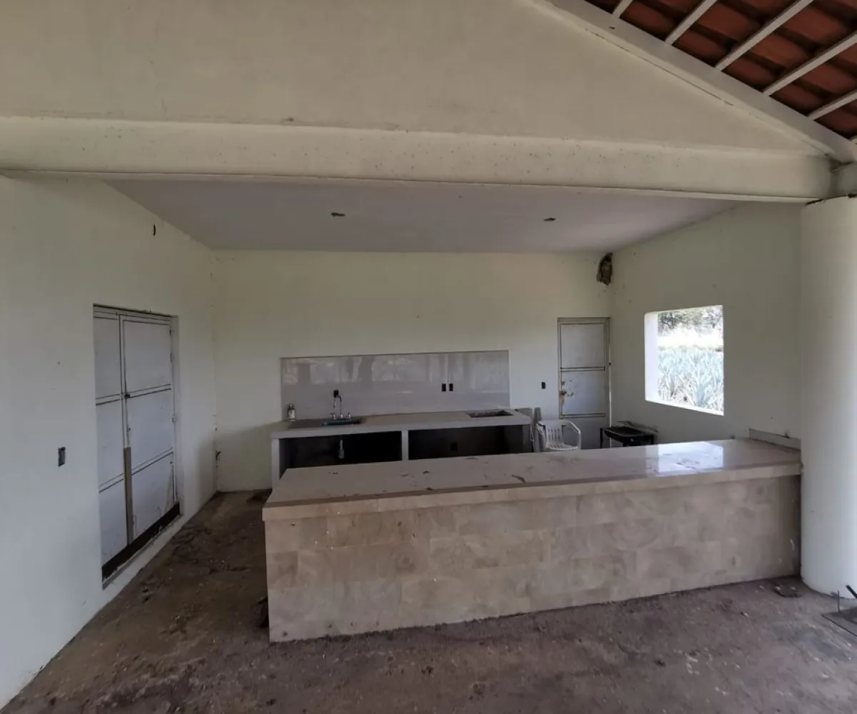 Terreno En Venta,El Arenal,Sobre Carretera Kilometro 33 kilometro 33, El Arenal, Jalisco 45350, 5 Habitaciones,5 Baños,Sobre Carretera Kilometro 33,1,p8NJrMv