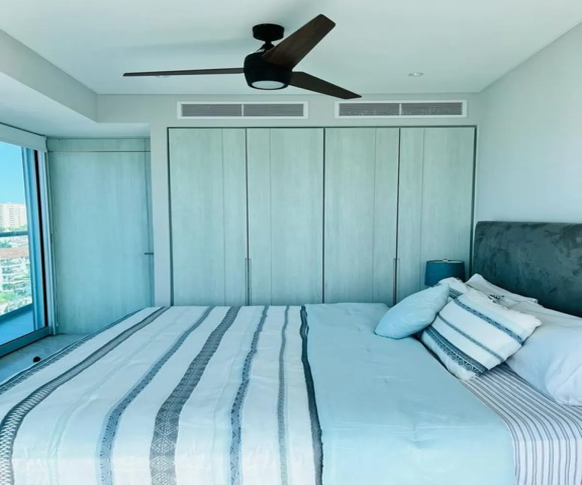 Departamento En Venta,La Marina,Paseo de la Marina 72, Puerto Vallarta, Jalisco 63735, 2 Habitaciones,2 Baños,Paseo de la Marina ,10,pEAoldx