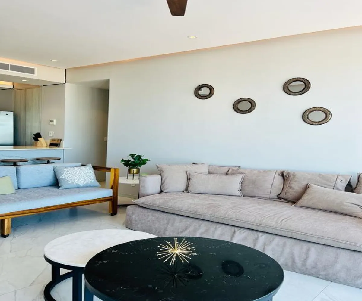 Departamento En Venta,La Marina,Paseo de la Marina 72, Puerto Vallarta, Jalisco 63735, 2 Habitaciones,2 Baños,Paseo de la Marina ,10,pEAoldx