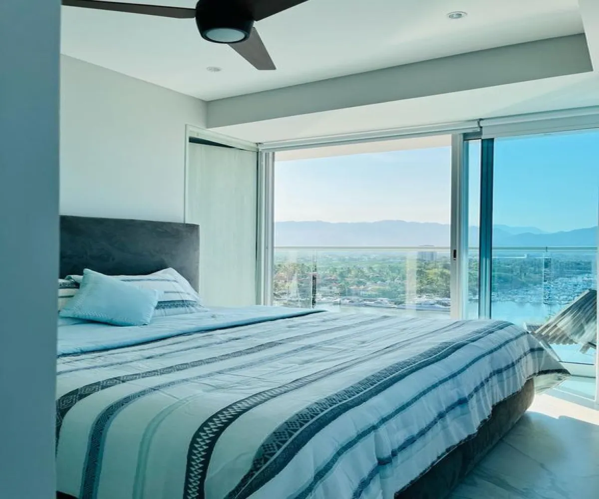 Departamento En Venta,La Marina,Paseo de la Marina 72, Puerto Vallarta, Jalisco 63735, 2 Habitaciones,2 Baños,Paseo de la Marina ,10,pEAoldx