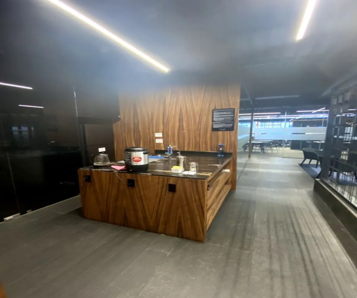 Oficina En Renta,Puerta de Hierro,Real de Acueducto 335, Zapopan, Jalisco 45116,1 Baño,Real de Acueducto,1,pFhcYET