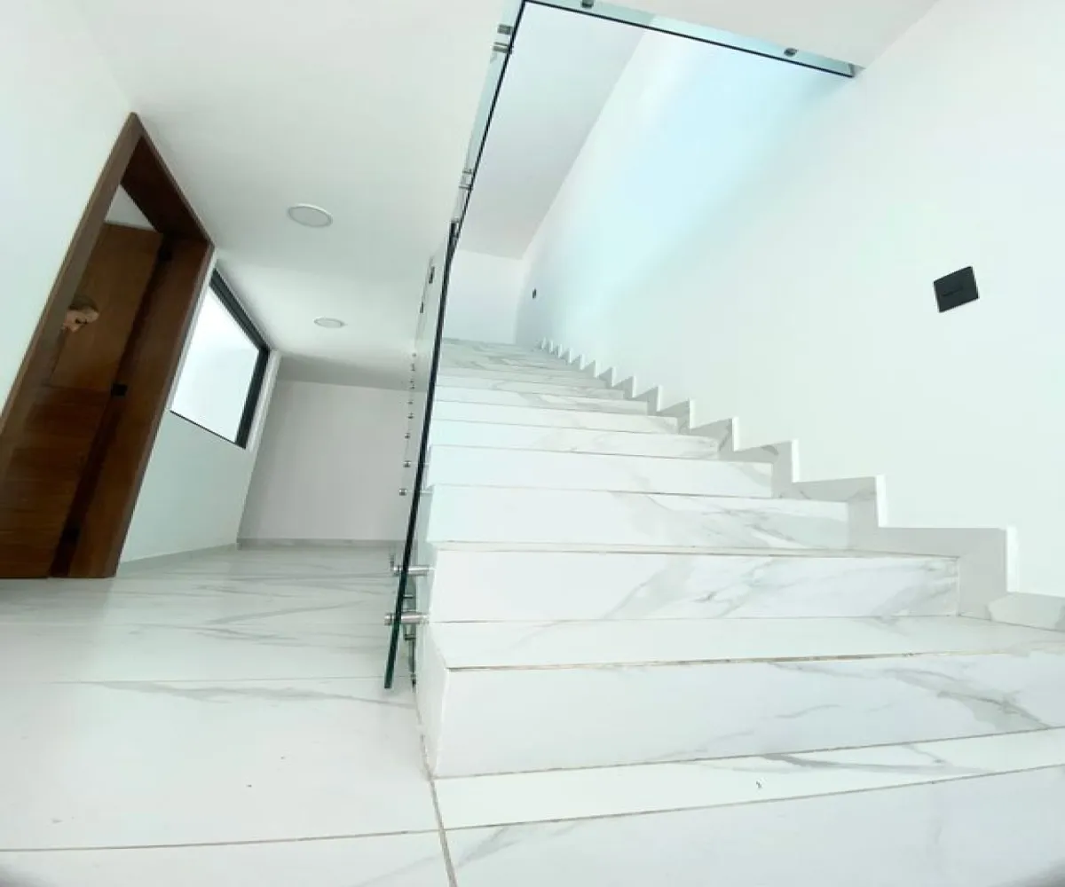 Casa En Venta,Zapopan,Avenida D S/N, Zapopan, Jalisco 45134, 4 Habitaciones,4 Baños,Avenida D,3,pNokAv5