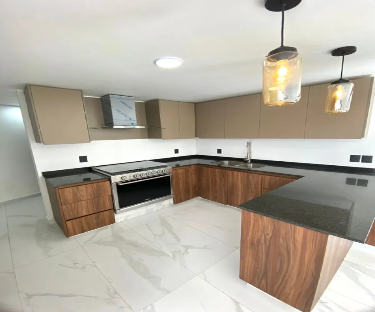 Casa En Venta,Zapopan,Avenida D S/N, Zapopan, Jalisco 45134, 4 Habitaciones,4 Baños,Avenida D,3,pNokAv5