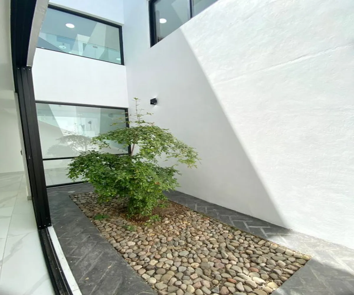 Casa En Venta,Zapopan,Avenida D S/N, Zapopan, Jalisco 45134, 4 Habitaciones,4 Baños,Avenida D,3,pNokAv5