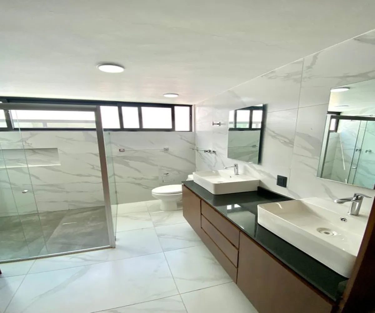 Casa En Venta,Zapopan,Avenida D S/N, Zapopan, Jalisco 45134, 4 Habitaciones,4 Baños,Avenida D,3,pNokAv5