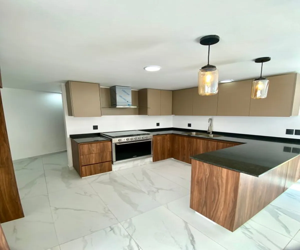 Casa En Venta,Zapopan,Avenida D S/N, Zapopan, Jalisco 45134, 4 Habitaciones,4 Baños,Avenida D,3,pNokAv5