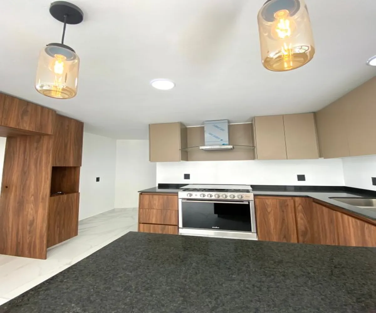 Casa En Venta,Zapopan,Avenida D S/N, Zapopan, Jalisco 45134, 4 Habitaciones,4 Baños,Avenida D,3,pNokAv5