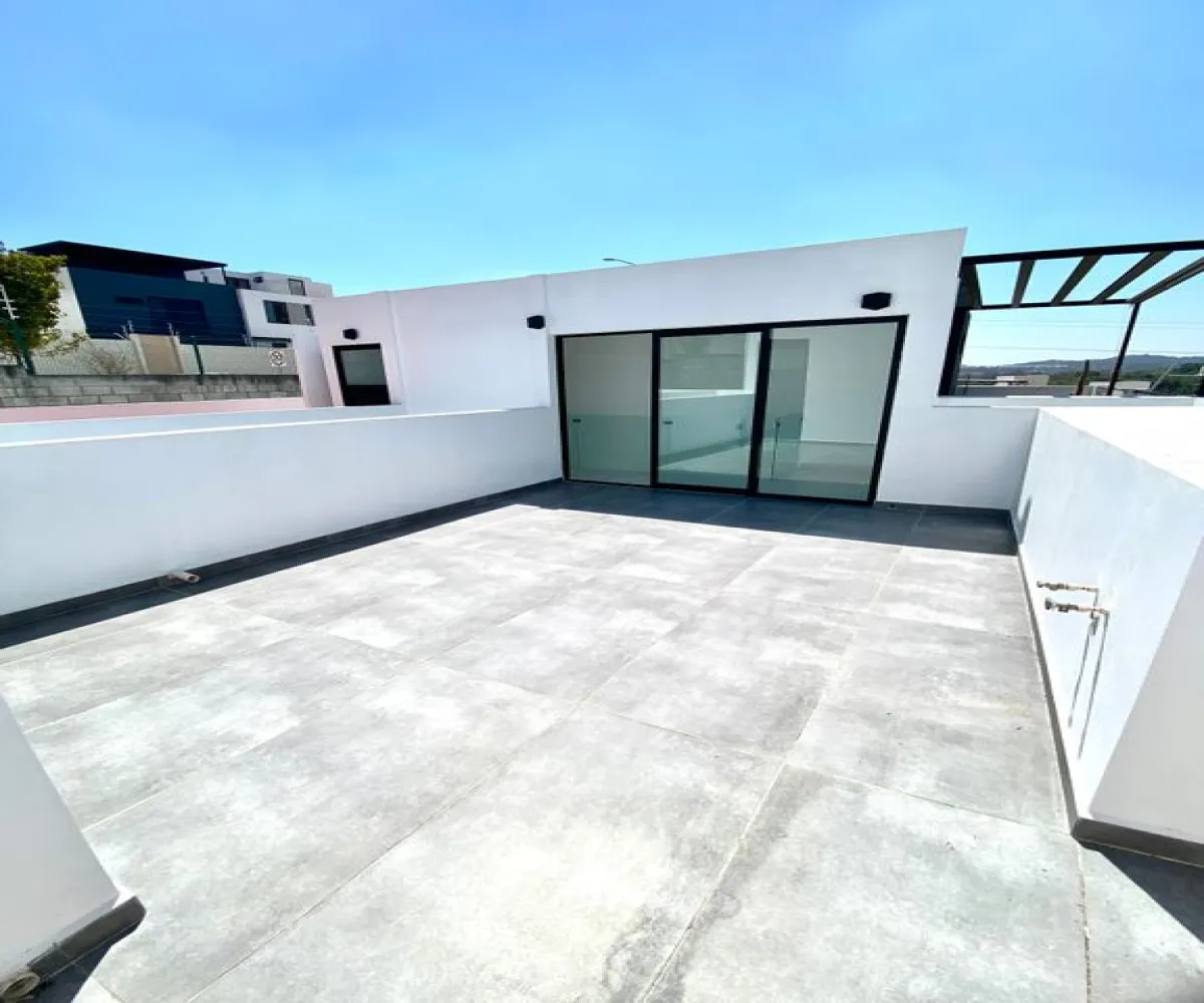 Casa En Venta,Zapopan,Avenida D S/N, Zapopan, Jalisco 45134, 4 Habitaciones,4 Baños,Avenida D,3,pNokAv5