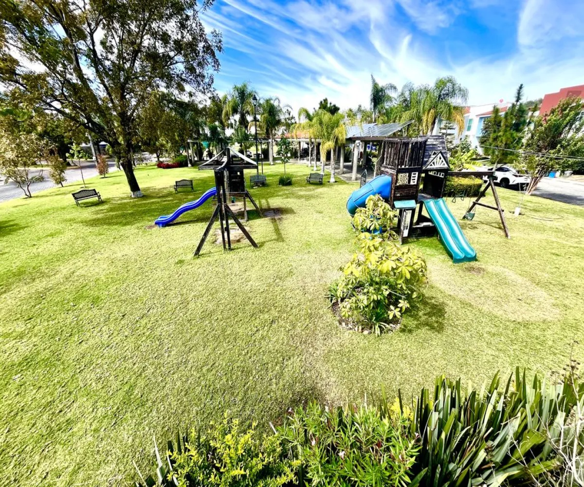 Terreno En Venta,El Alcázar (Casa Fuerte),Paseos de la Torre 260 127, Tlajomulco de Zúñiga, Jalisco 45645,Paseos de la Torre,pPDtw75