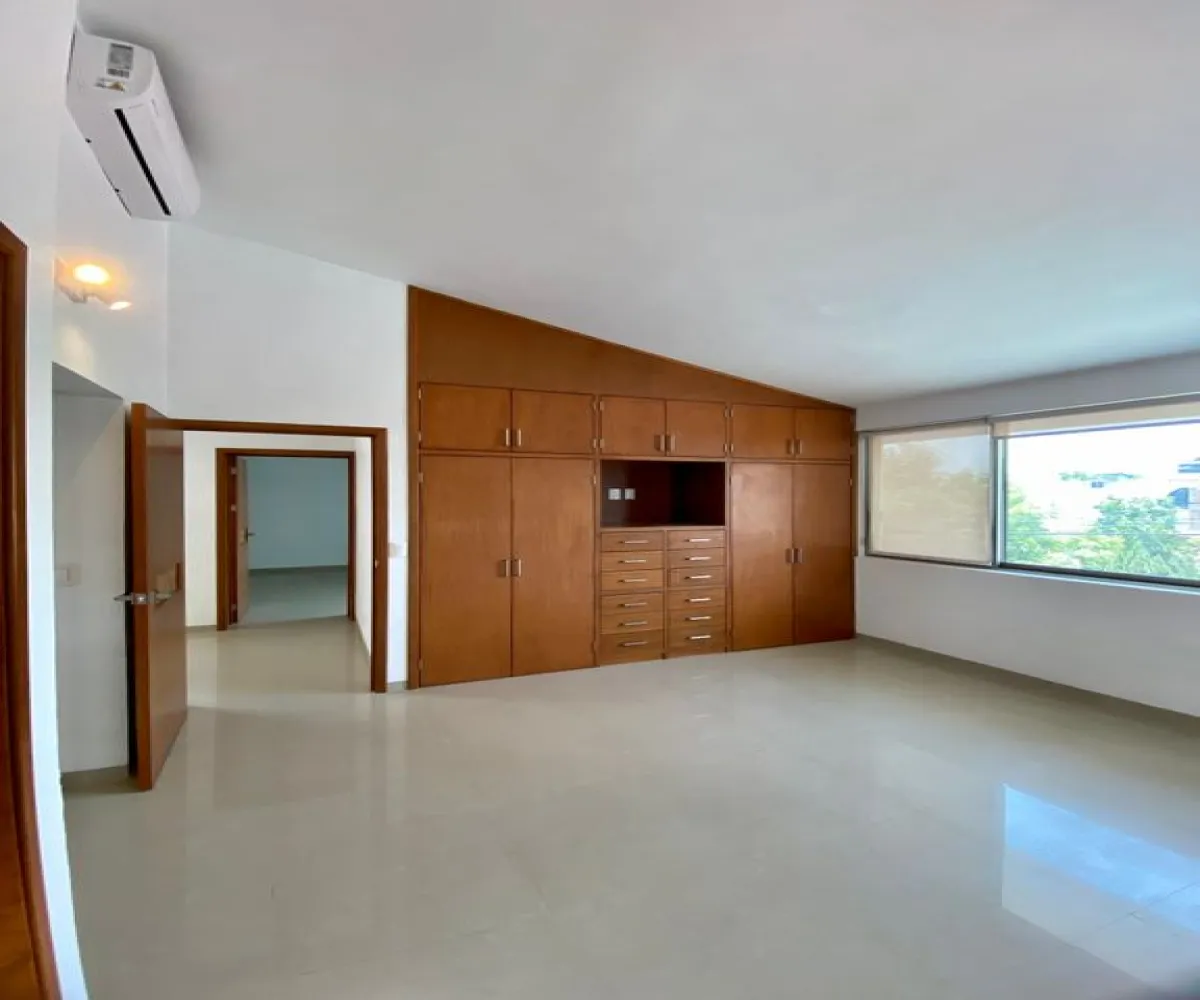 Casa En Venta,Lomas De Guadalupe,Calle Santo Tomás de Aquino 4048, Zapopan, Jalisco 45038, 4 Habitaciones,5 Baños,Calle Santo Tomás de Aquino,2,pQCVcBE