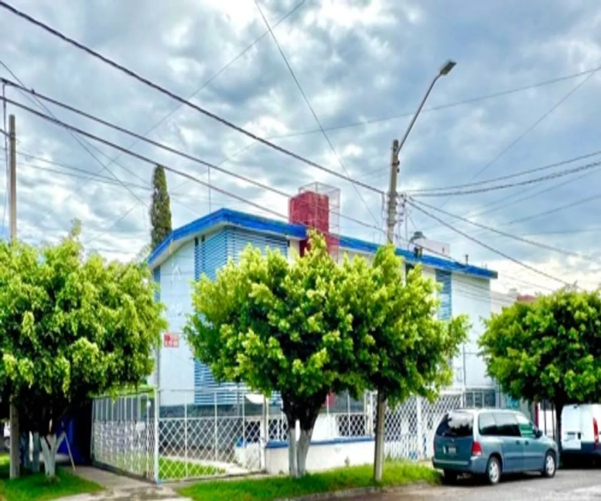 Casa En Venta,Lomas Del Country,Calle Mallorca 1410, Guadalajara, Jalisco 44610, 9 Habitaciones,2 Baños,Calle Mallorca,3,ptvpqFv