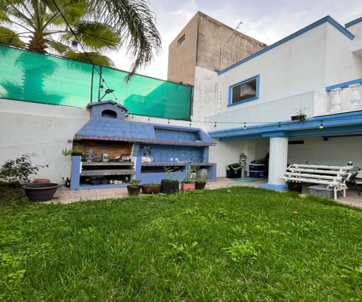 Casa En Venta,Jardines del Bosque,Calle Orión 1155, Guadalajara, Jalisco 44520, 3 Habitaciones,2 Baños,Calle Orión,2,pWLpmsh