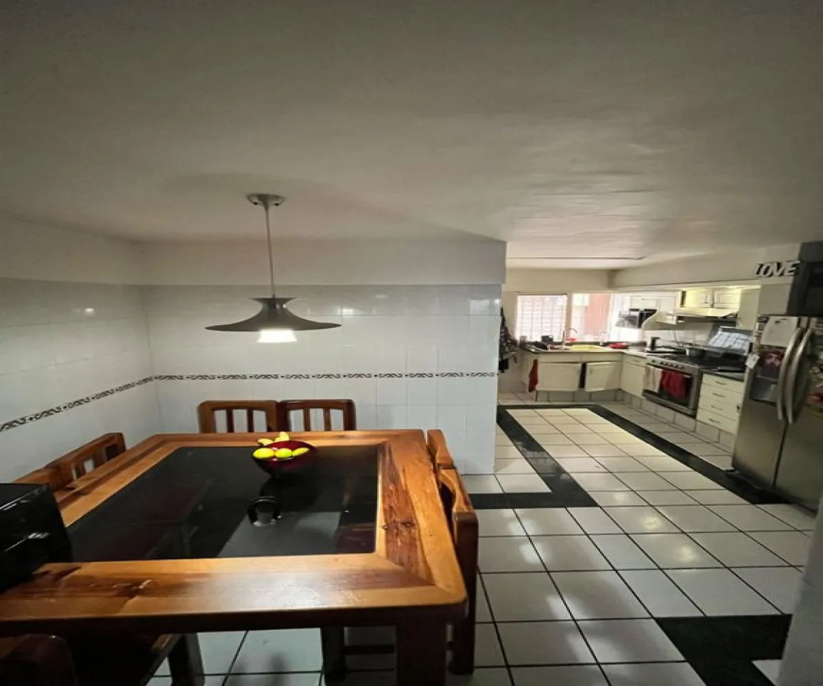 Casa En Venta,Jardines del Bosque,Calle Orión 1155, Guadalajara, Jalisco 44520, 3 Habitaciones,2 Baños,Calle Orión,2,pWLpmsh