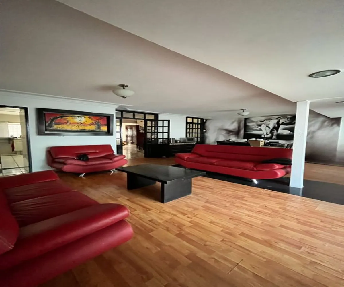 Casa En Venta,Jardines del Bosque,Calle Orión 1155, Guadalajara, Jalisco 44520, 3 Habitaciones,2 Baños,Calle Orión,2,pWLpmsh