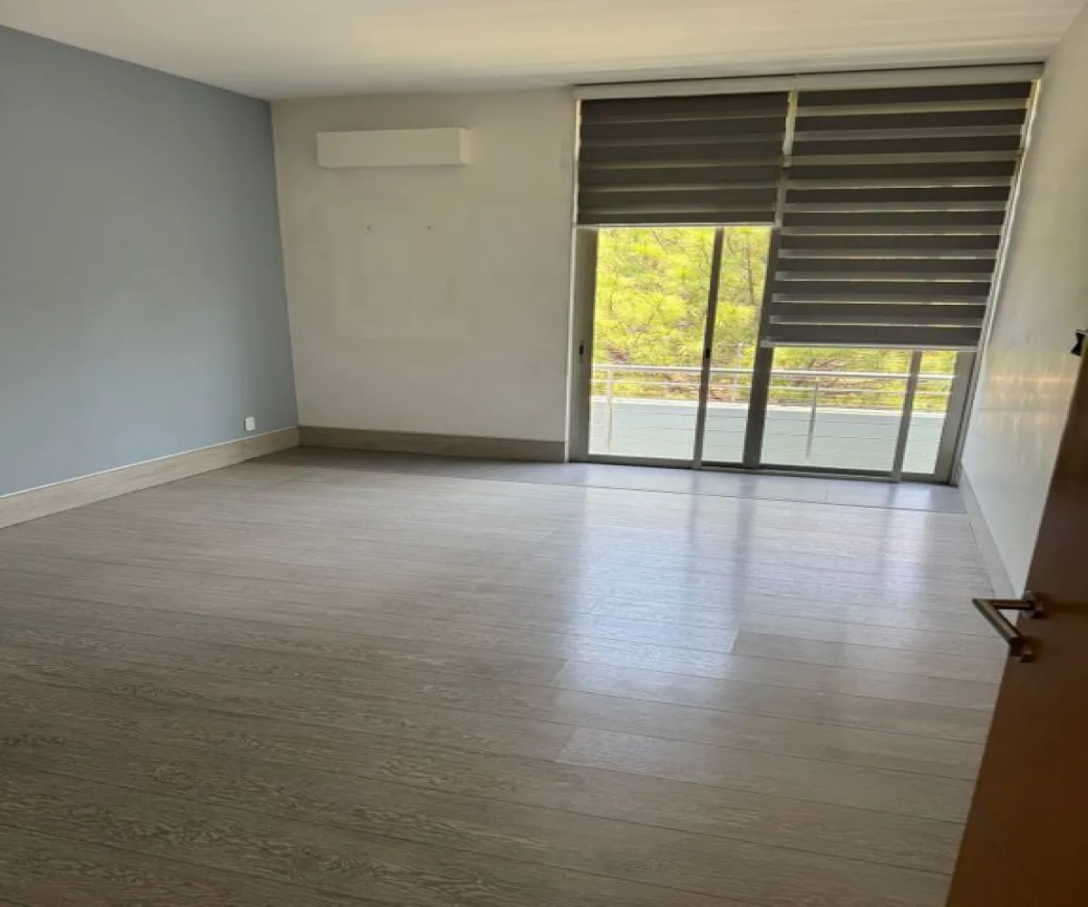 Casa En Venta,Puerta Plata,puerta de la noche S/N, Zapopan, Jalisco 45110, 4 Habitaciones,5 Baños,puerta de la noche ,1,pwzp4Kt