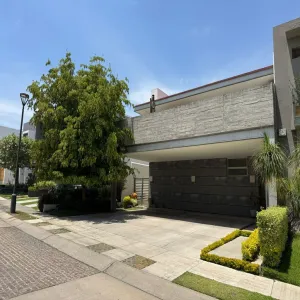 Casa En Venta,Puerta Plata,puerta de la noche S/N, Zapopan, Jalisco 45110, 4 Habitaciones,5 Baños,puerta de la noche ,1,pwzp4Kt