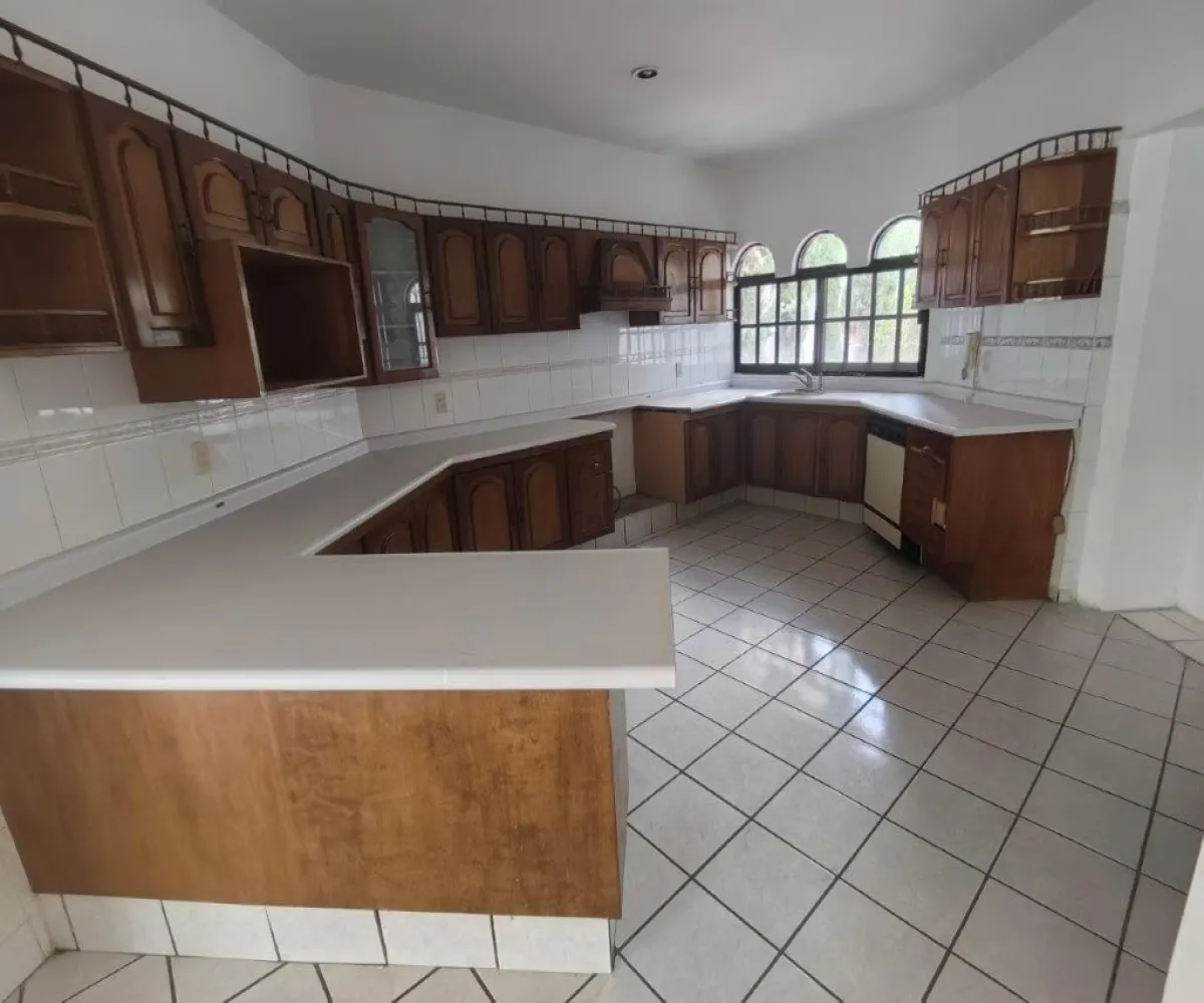 Casa En Venta,Ciudad Bugambilias,Remanso de Los Conejos Sur 3122, Zapopan, Jalisco 45237, 3 Habitaciones,3 Baños,Remanso de Los Conejos Sur,1,pHFs3jh