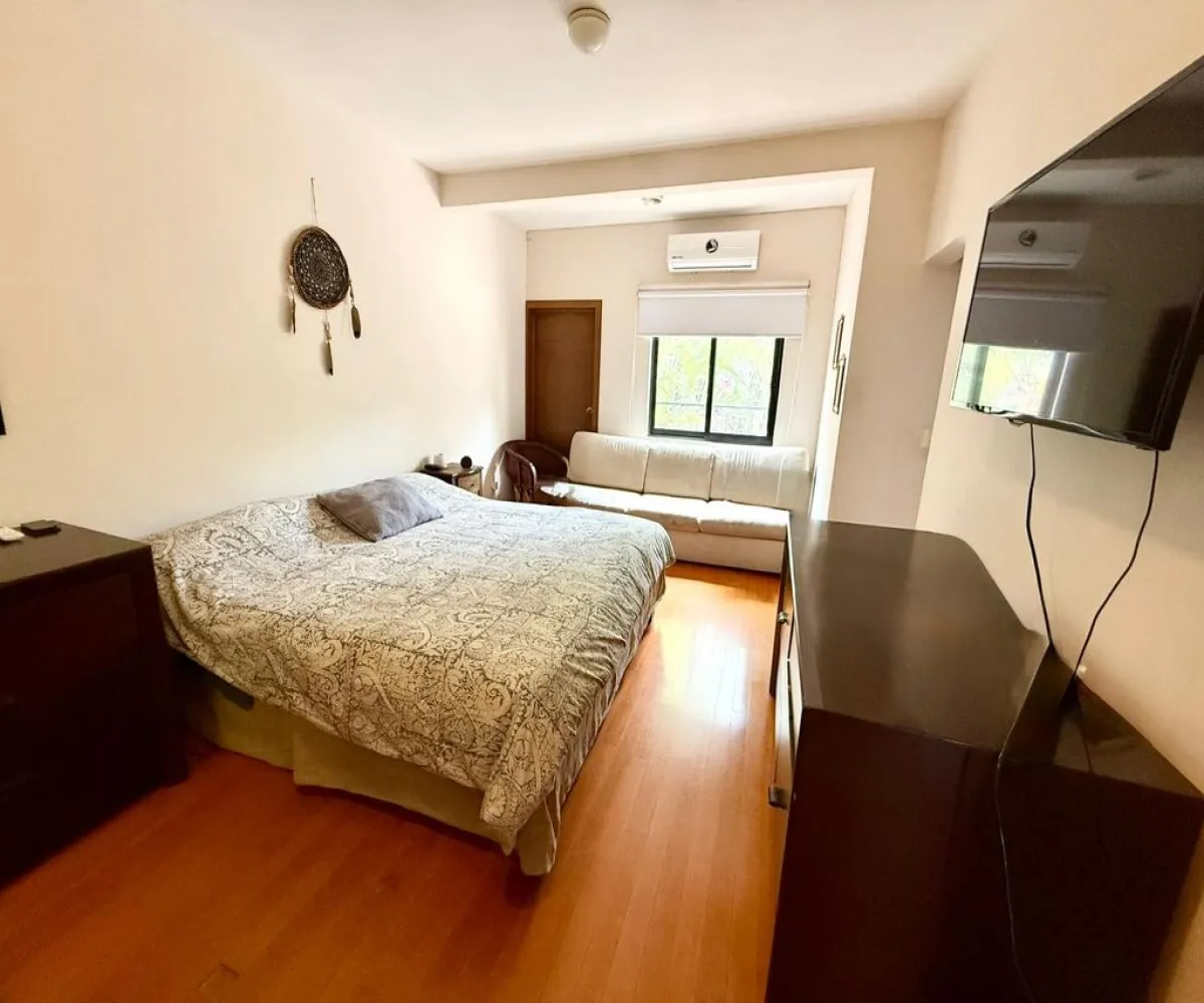 Casa En Venta,Chapalita Oriente,Parque Juan Diego 191, Zapopan, Jalisco 45040, 3 Habitaciones,3 Baños,Parque Juan Diego,2,p3Fq0L6