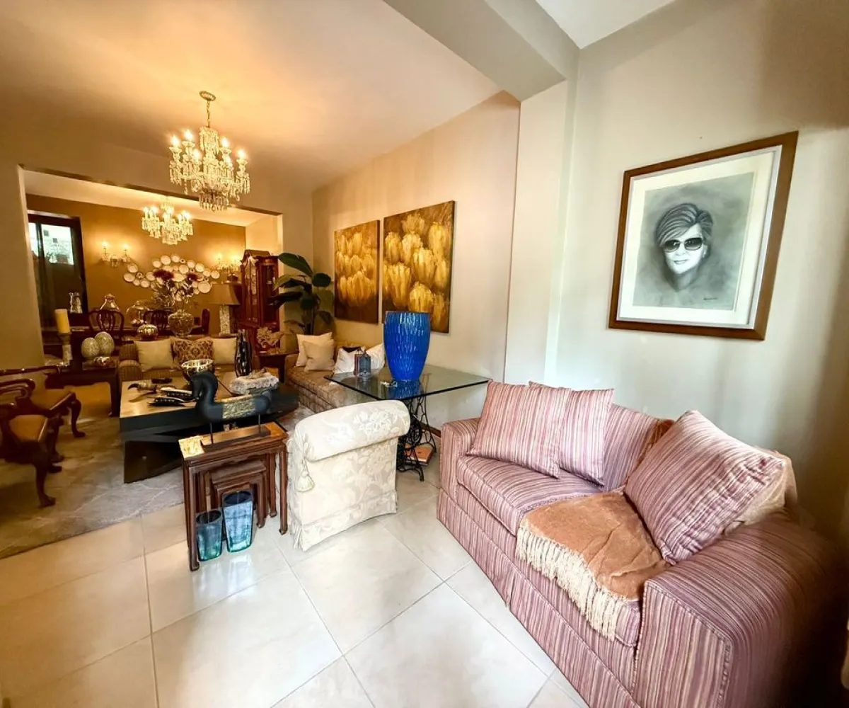 Casa En Venta,Chapalita Oriente,Parque Juan Diego 191, Zapopan, Jalisco 45040, 3 Habitaciones,3 Baños,Parque Juan Diego,2,p3Fq0L6