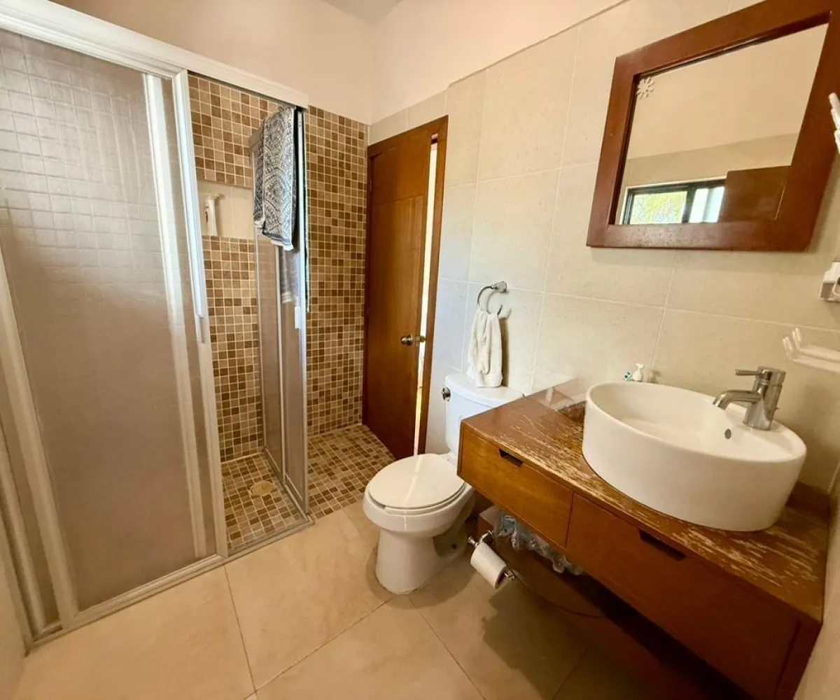 Casa En Venta,Chapalita Oriente,Parque Juan Diego 191, Zapopan, Jalisco 45040, 3 Habitaciones,3 Baños,Parque Juan Diego,2,p3Fq0L6