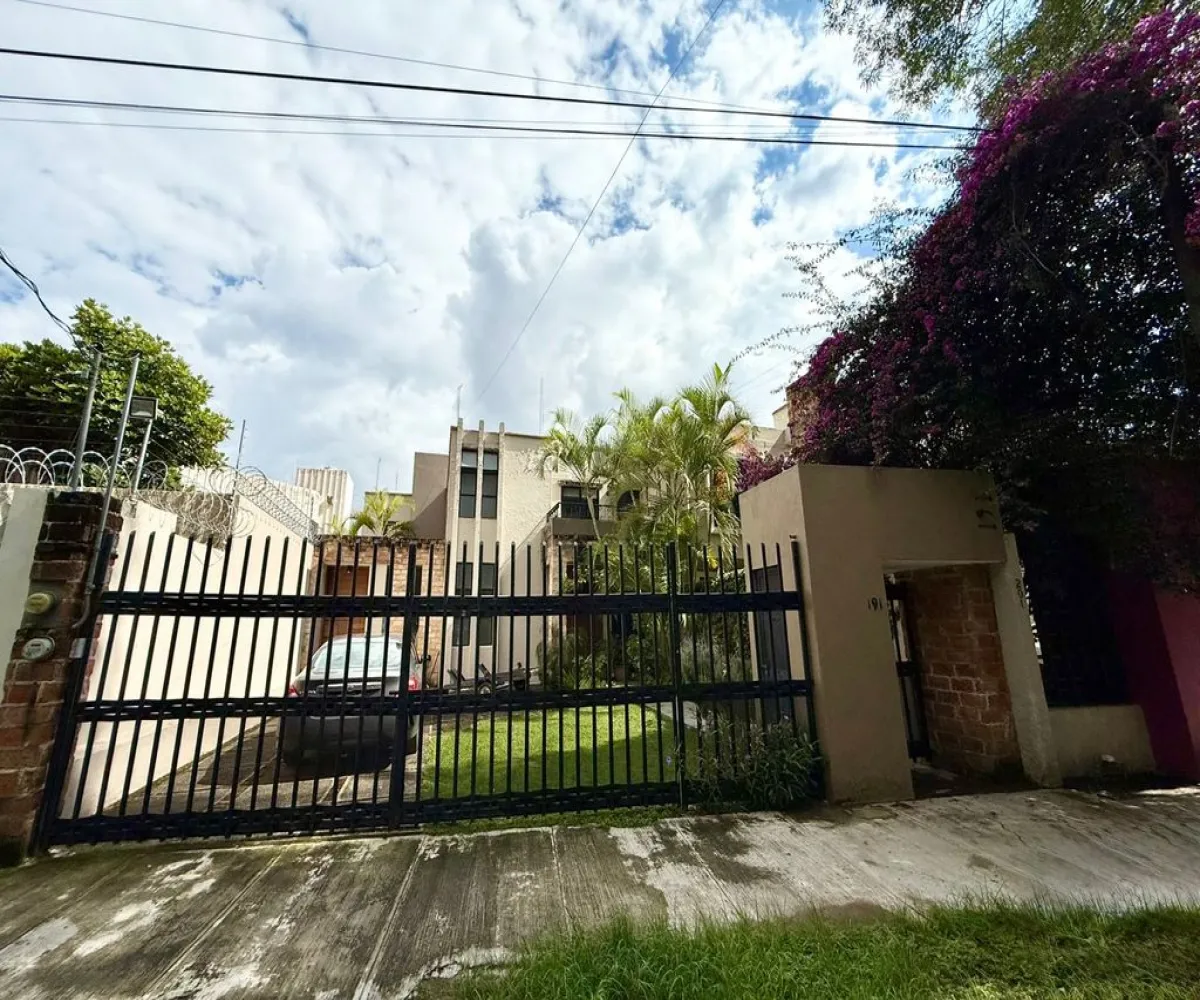 Casa En Venta,Chapalita Oriente,Parque Juan Diego 191, Zapopan, Jalisco 45040, 3 Habitaciones,3 Baños,Parque Juan Diego,2,p3Fq0L6