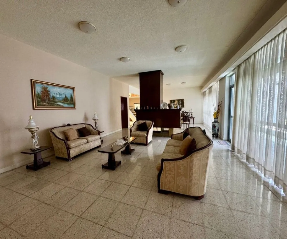 Casa En Venta,Vallarta Norte,Calle Juana de Arco 131, Guadalajara, Jalisco 44690, 6 Habitaciones,3 Baños,Calle Juana de Arco,2,pZY4OyM