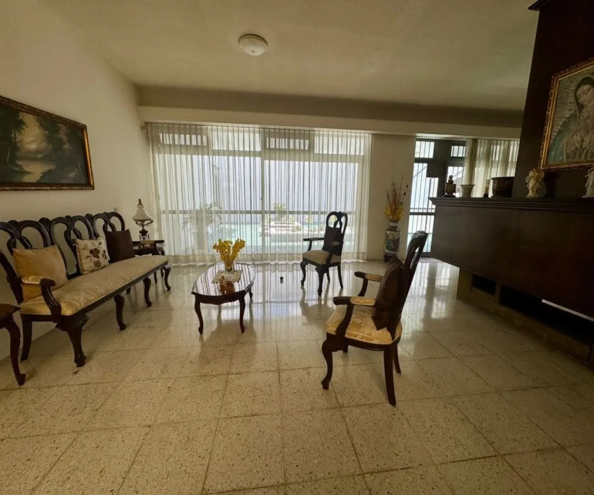 Casa En Venta,Vallarta Norte,Calle Juana de Arco 131, Guadalajara, Jalisco 44690, 6 Habitaciones,3 Baños,Calle Juana de Arco,2,pZY4OyM