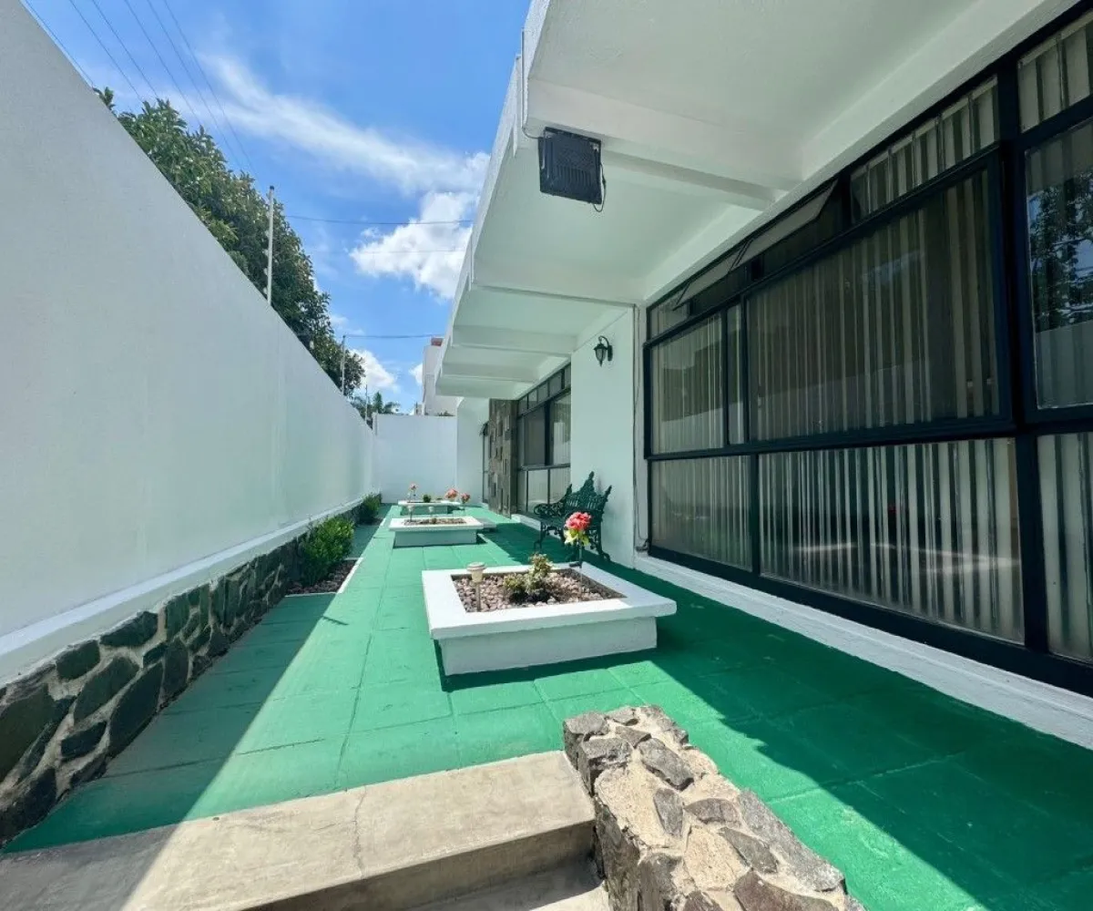 Casa En Venta,Vallarta Norte,Calle Juana de Arco 131, Guadalajara, Jalisco 44690, 6 Habitaciones,3 Baños,Calle Juana de Arco,2,pZY4OyM