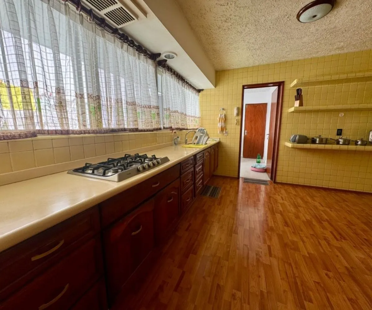 Casa En Venta,Vallarta Norte,Calle Juana de Arco 131, Guadalajara, Jalisco 44690, 6 Habitaciones,3 Baños,Calle Juana de Arco,2,pZY4OyM