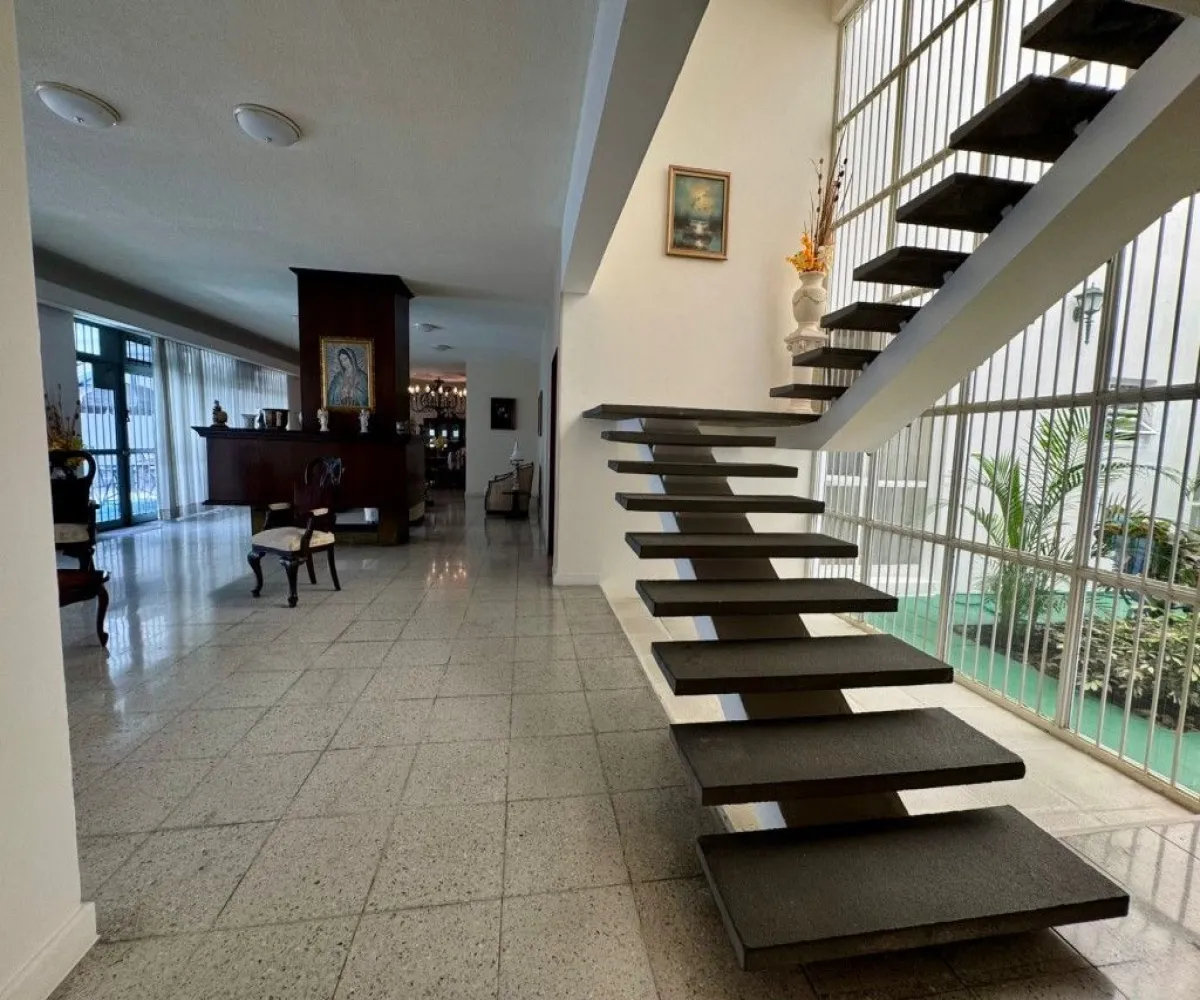 Casa En Venta,Vallarta Norte,Calle Juana de Arco 131, Guadalajara, Jalisco 44690, 6 Habitaciones,3 Baños,Calle Juana de Arco,2,pZY4OyM