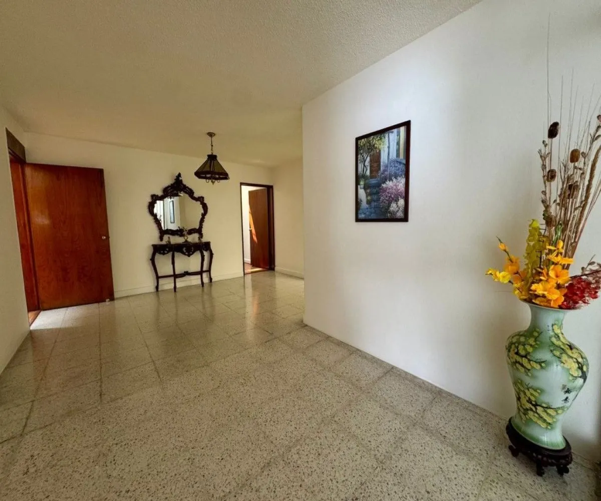 Casa En Venta,Vallarta Norte,Calle Juana de Arco 131, Guadalajara, Jalisco 44690, 6 Habitaciones,3 Baños,Calle Juana de Arco,2,pZY4OyM
