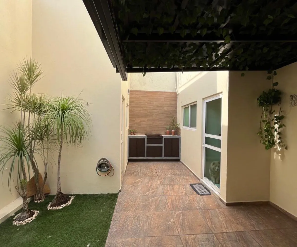 Casa En Venta,Fracc Ciudad Bugambilia,Avenida Lorenzo Barcelata 430 00, Zapopan, Jalisco 45237, 3 Habitaciones,3 Baños,Avenida Lorenzo Barcelata,2,pxwWmMq