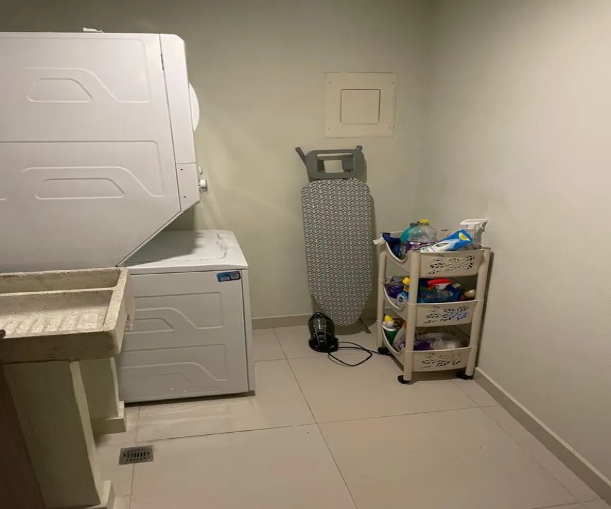 Departamento En Renta,Puerta de Hierro,Paseo de los Virreyes 45, Zapopan, Jalisco 45116, 2 Habitaciones,3 Baños,Paseo de los Virreyes,1,povcBWk