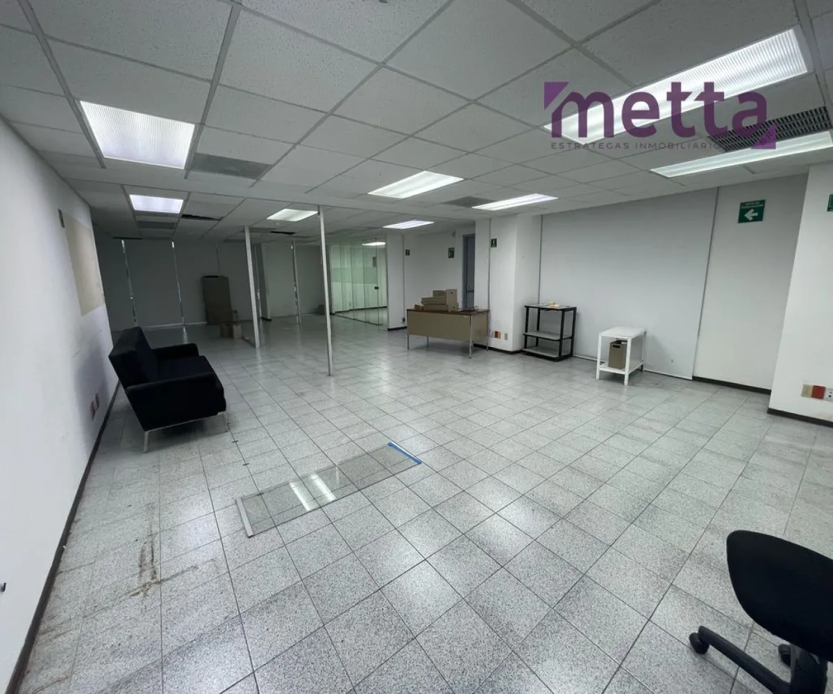 Local En Renta,Colomos Providencia,Avenida Patria 1725, Guadalajara, Jalisco 44660,1 Baño,Avenida Patria,1,puYcLMH