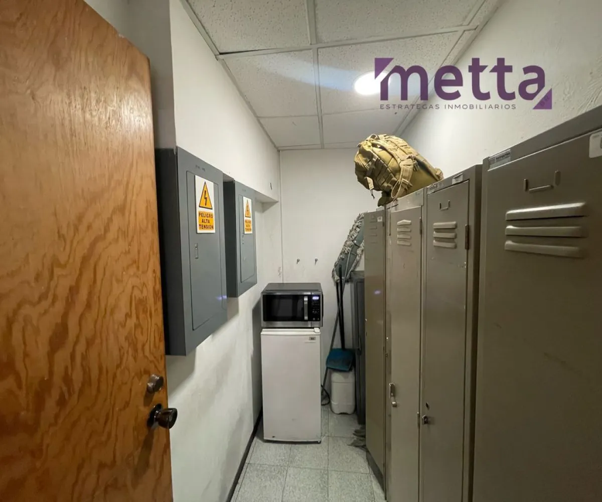 Local En Renta,Colomos Providencia,Avenida Patria 1725, Guadalajara, Jalisco 44660,1 Baño,Avenida Patria,1,puYcLMH