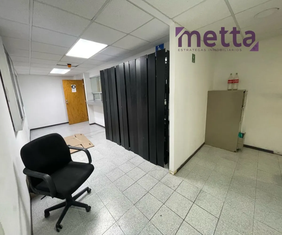 Local En Renta,Colomos Providencia,Avenida Patria 1725, Guadalajara, Jalisco 44660,1 Baño,Avenida Patria,1,puYcLMH