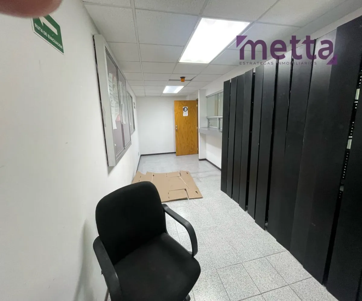 Local En Renta,Colomos Providencia,Avenida Patria 1725, Guadalajara, Jalisco 44660,1 Baño,Avenida Patria,1,puYcLMH