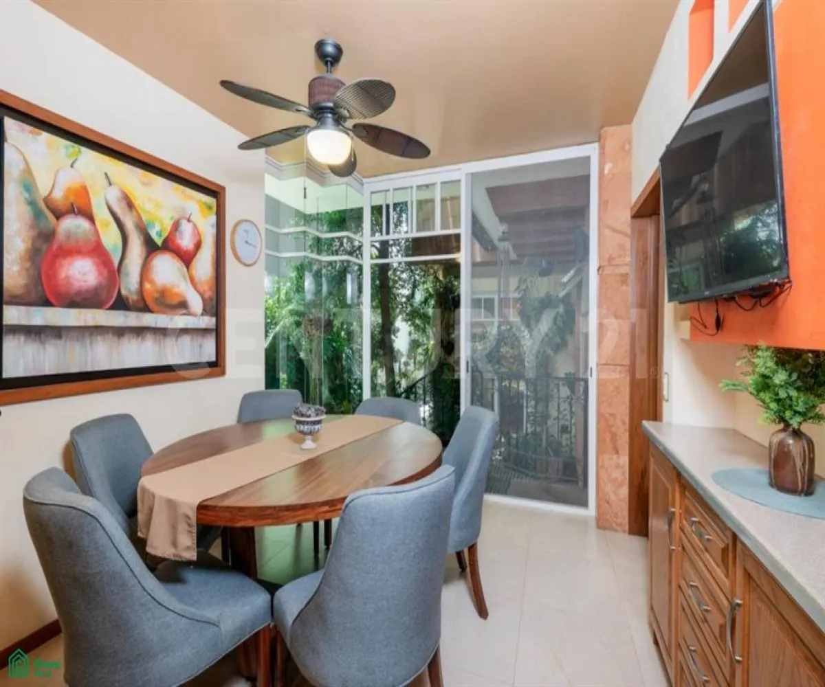 Casa En Venta,Bugambilias,avenida azaleas 528, Zapopan, Jalisco 45230, 3 Habitaciones,4 Baños,avenida azaleas,3,MX251013627