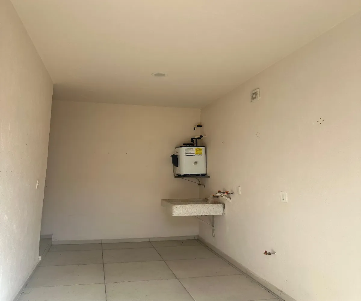 Casa En Venta,Real de Valdepeñas,C. Talavera Pte 3363 84, Zapopan, Jalisco 45130, 4 Habitaciones,3 Baños,Boreales 2,C. Talavera Pte,723248