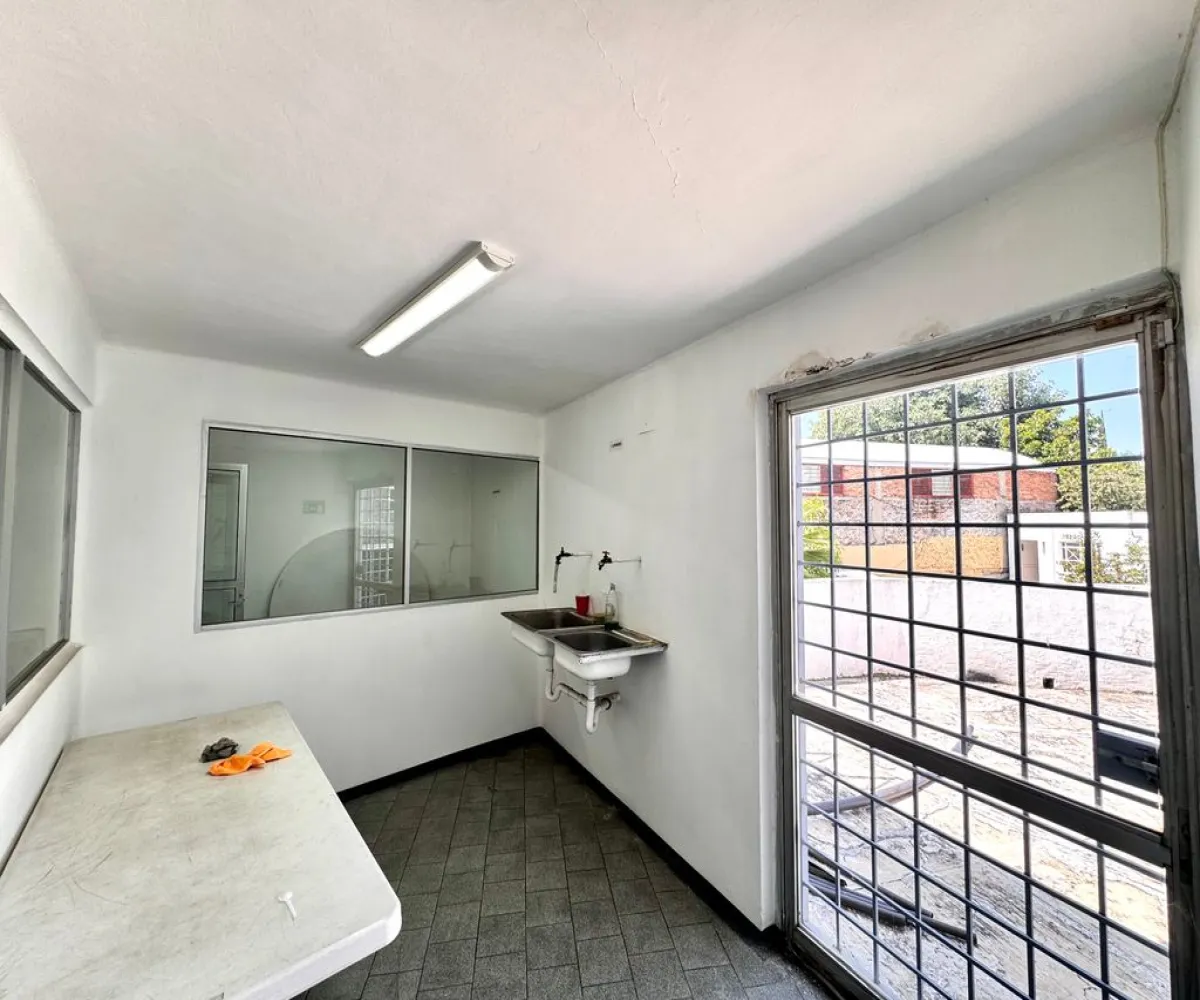 Edificio En Venta,Loma Bonita,Calle 3 50, Zapopan, Jalisco 45086,4 Baños,Calle 3,1,pdRyWn1